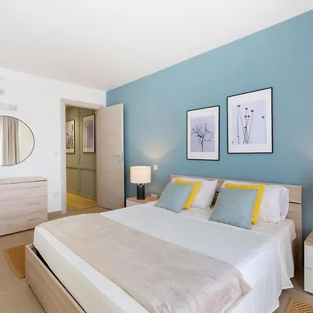 Beautiful Duplex Penthouse With Private Terrace By 360 Estates Appartamento