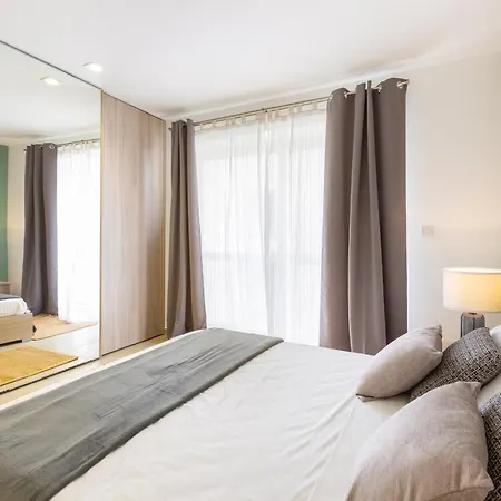 Beautiful Duplex Penthouse With Private Terrace By 360 Estates *