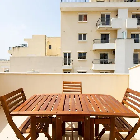 Beautiful Duplex Penthouse With Private Terrace By 360 Estates *