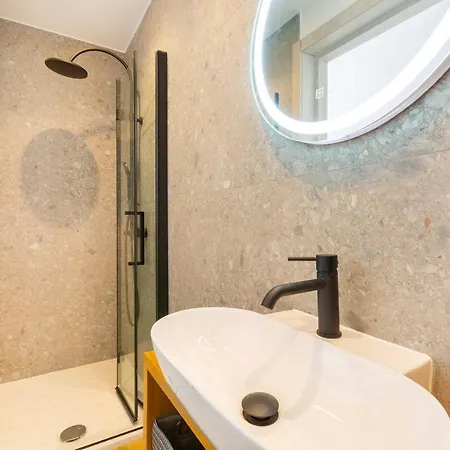 Beautiful Duplex Penthouse With Private Terrace By 360 Estates *